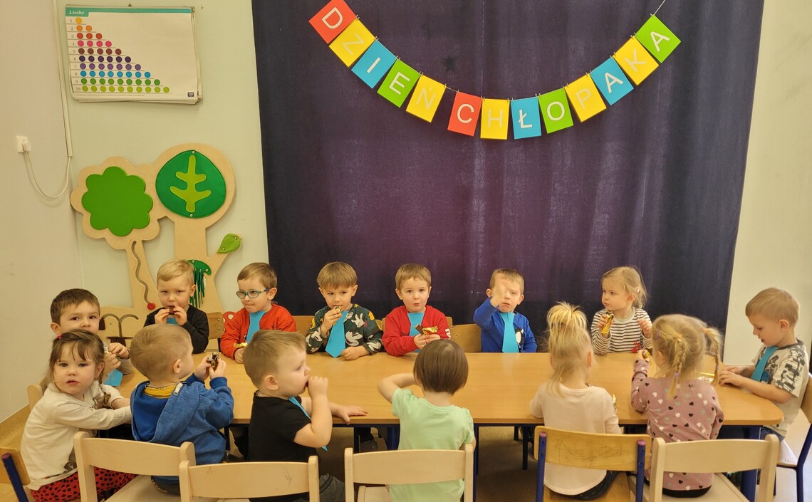 10 marca chłopcy z grupy Krasnoludki uczcili swoje święto - Dzień Chłopaka