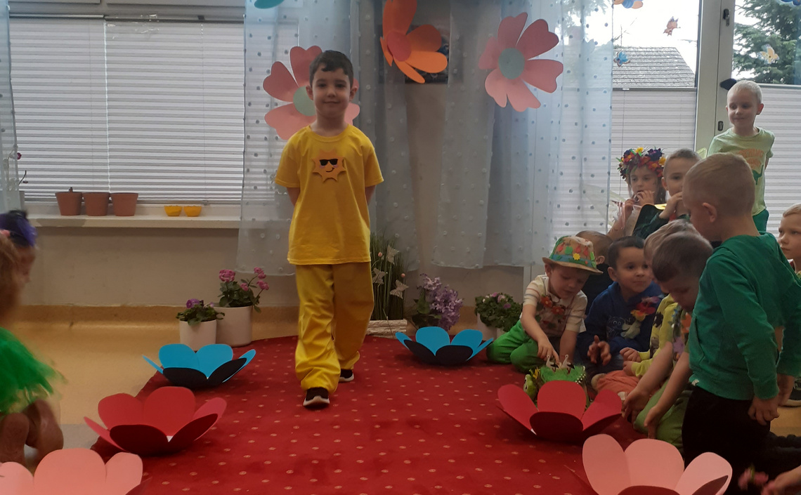 POKAZ BANIEK MYDLANYCH oraz POKAZ MODY WIOSENNEJ