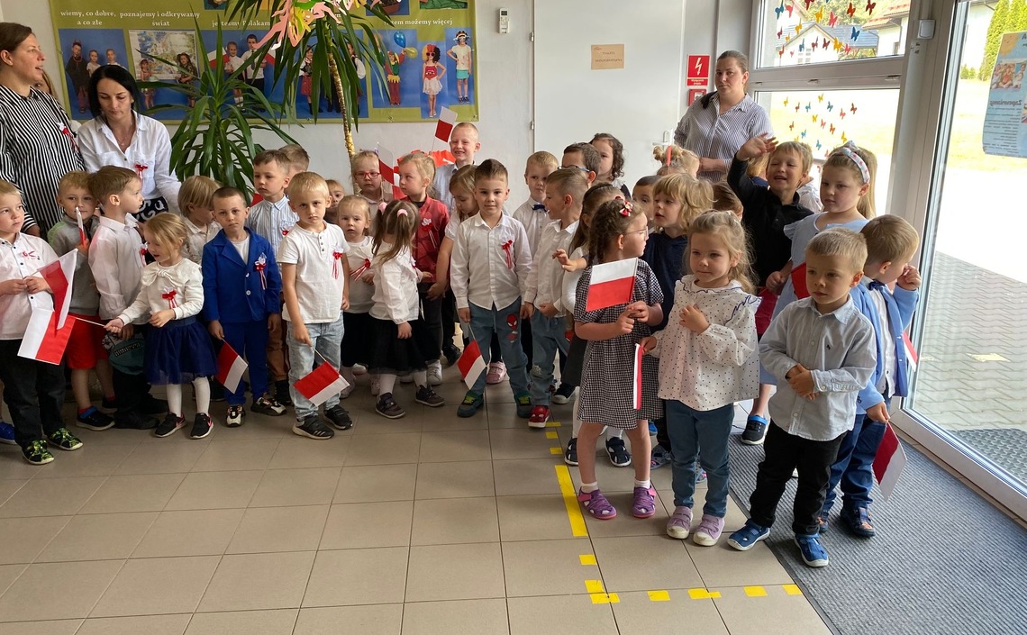 Obchody majowe w Żabkach