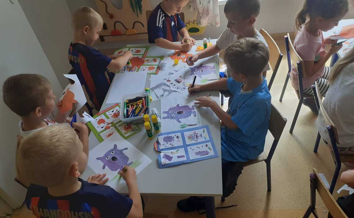 Praca plastyczna u Krasnoludków