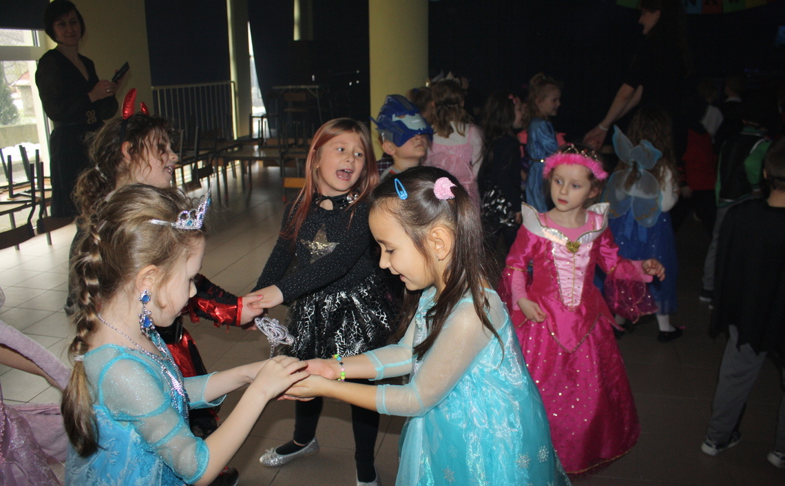 Zabawa karnawałowa- gr Żabki